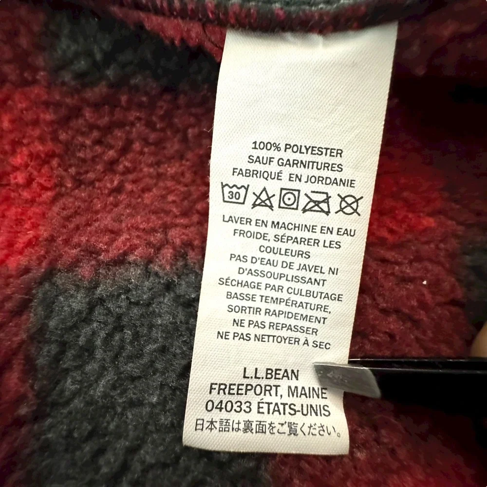 LL Bean Mens XL Plaid Flannel Shirt Jacket Red Black Slightly Fitted Snap Front‎